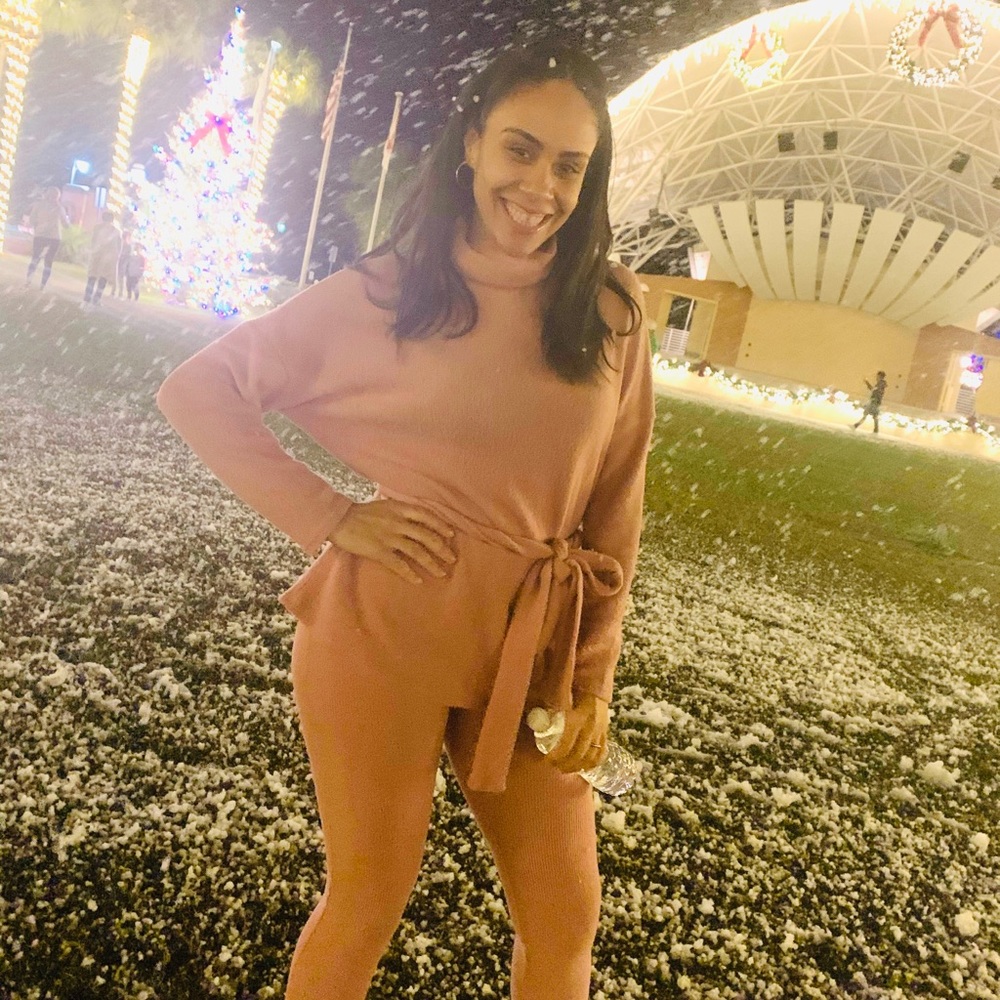 Meet your Posher, Shana